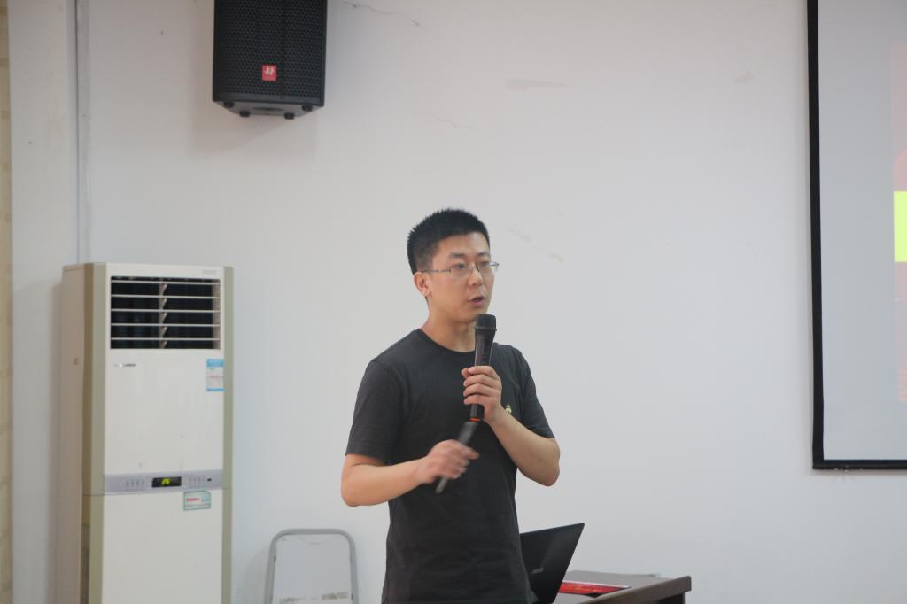 少妇白洁
2017级新生家长见面会