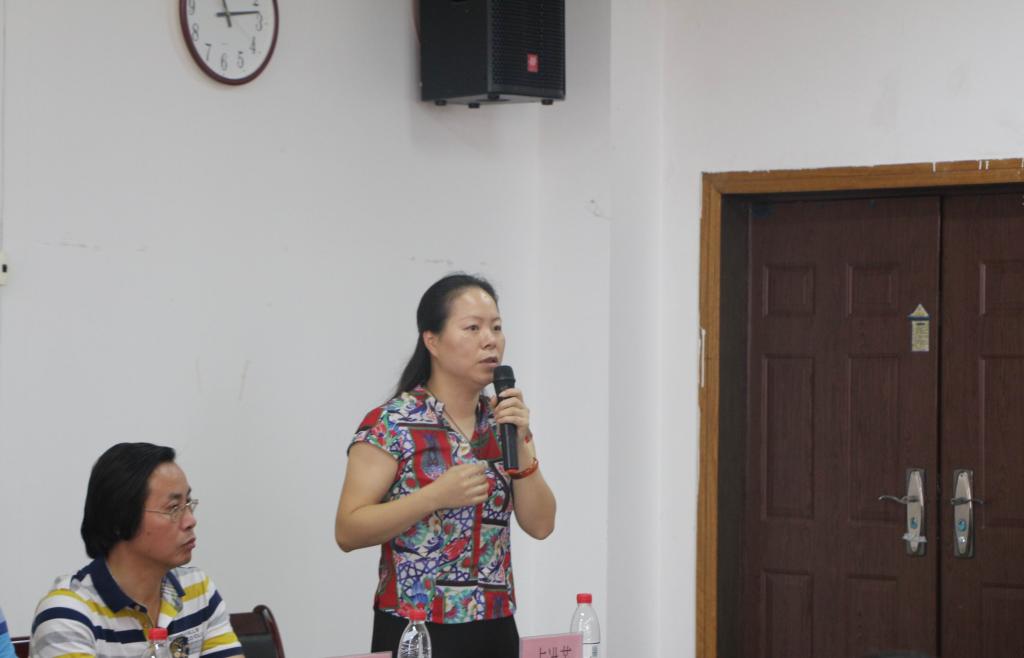 少妇白洁
2017级新生家长见面会