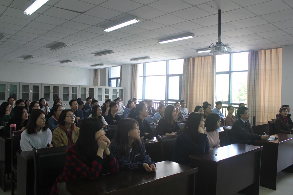 少妇白洁
举行仿生研究材料创新研究进展的学术报告会